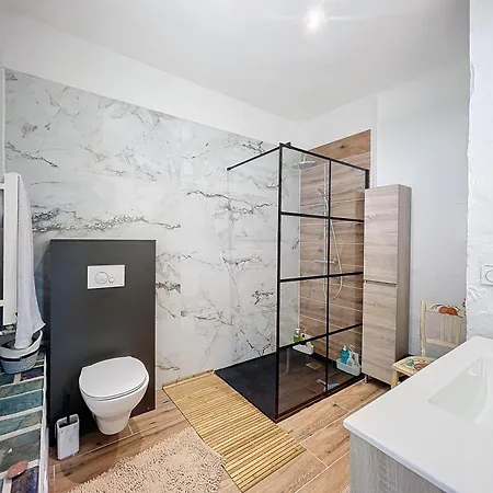 Maison Sur L'eau Avec Jardin Et Piscine Dom wakacyjny