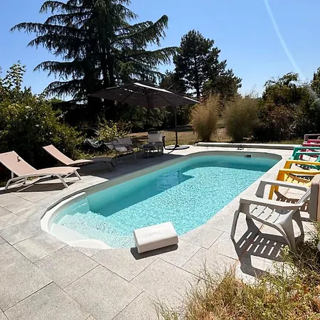 Dom wakacyjny Maison Sur L'eau Avec Jardin Et Piscine Bellerive-sur-Allier