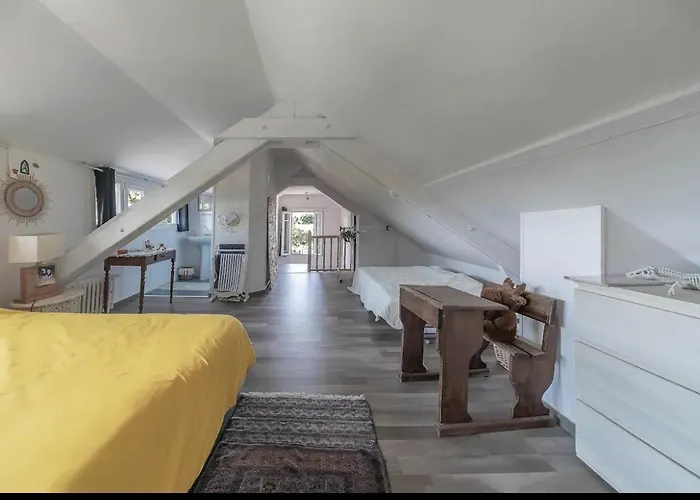 Maison Sur L'eau Avec Jardin Et Piscine * Bellerive-sur-Allier