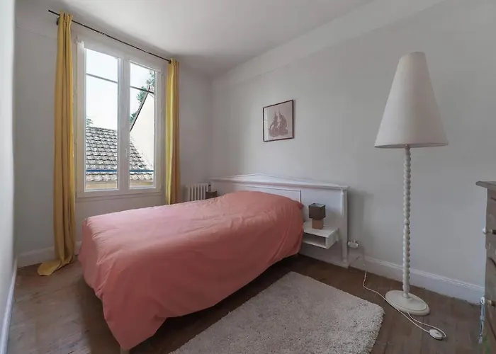 Maison Sur L'eau Avec Jardin Et Piscine * Bellerive-sur-Allier